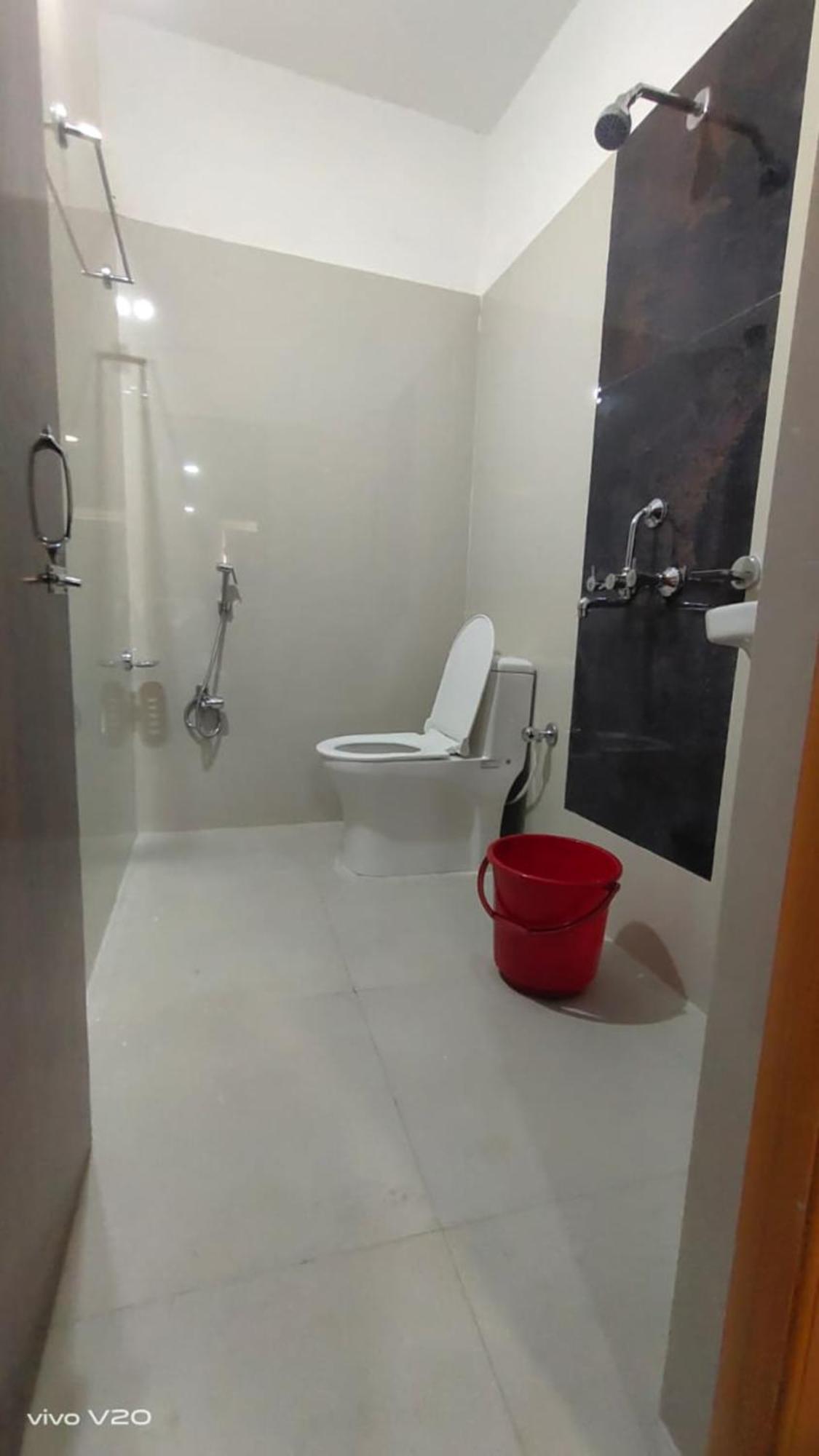 Hotel Tara Lodge Grand Road Puri - Near Jagannath Temple - Best Location Exterior photo